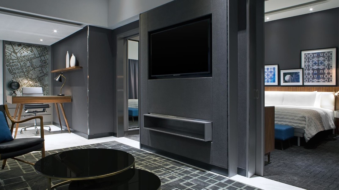 Le Meridien Suite Room